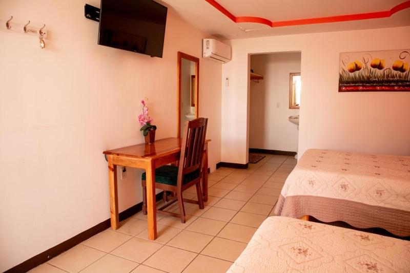 Hotel Dona Crucita Creel Exterior foto